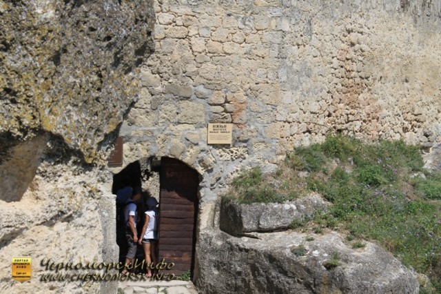 Чуфут-Кале - Воздушный город поблизости Бахчисарая 2