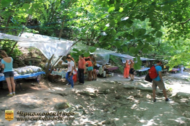 Чуфут-Кале - Воздушный город поблизости Бахчисарая 8