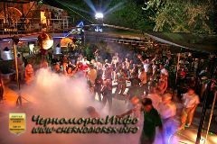 Кафе - терраса Крепость. Ночной диско клуб Крепость Черноморское