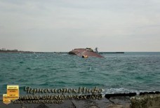 Россияне затопили еще один корабль - Крым озеро Донузлав