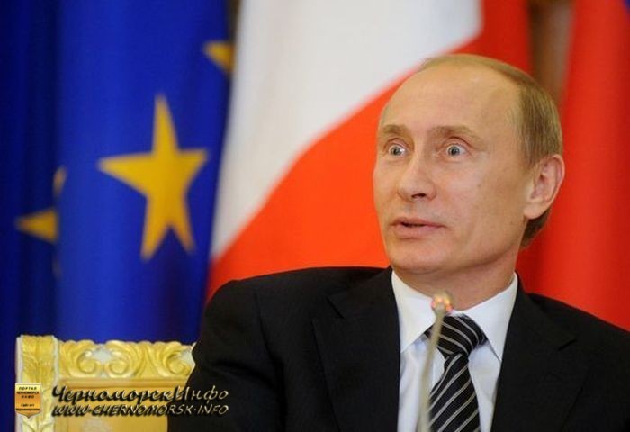 Путин Владимир Владимирович на площади Ленина в Симферополе...