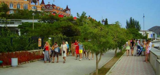 Онлайн Вэб камера набережная Судак