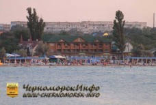 Пляж Черноморское - вид с моря