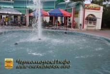 Парк Комсомольский - фонтан в центре парка