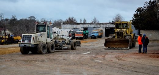 Морозов провел проверку готовности к зимней уборке