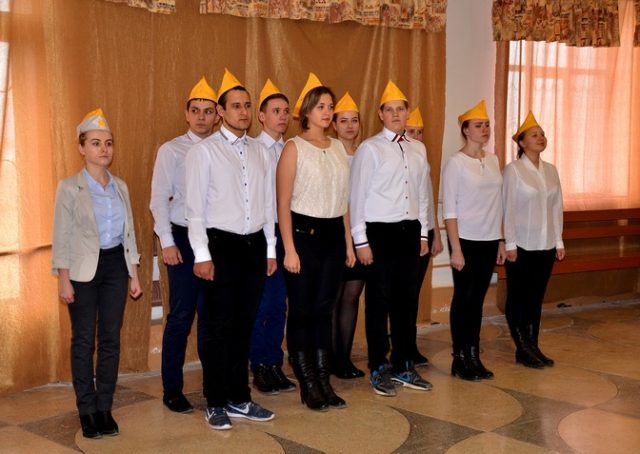 Смотр строя и песни "Статен в строю - силен в бою"