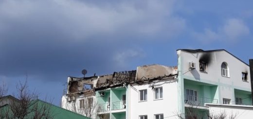 Сегодня ночью сгорел отель Бриз в поселке Черноморское