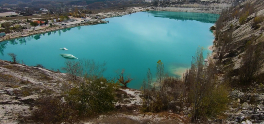 Дорога в Скалистое Марсианское озеро кусочек Тавриды и Вейкпарк
