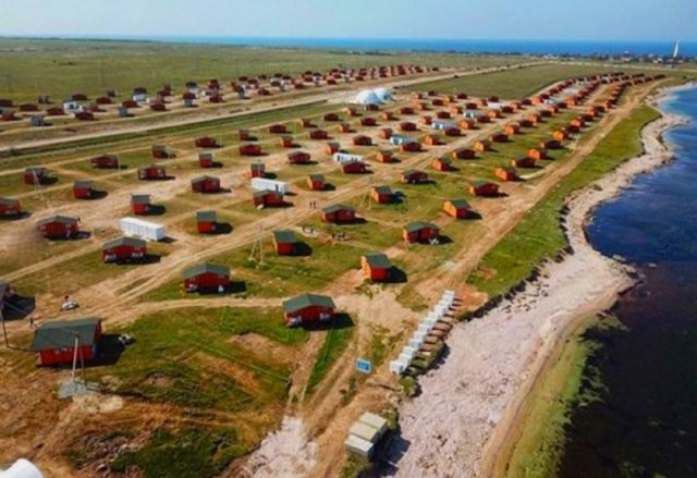 Оленевка пляж цены дороги кемпинг Villadge в разгар сезона Phoenix
