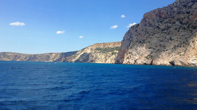 Балаклава прогулка на катере на мыс Фиолент Дельфины диверсанты