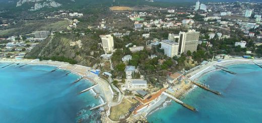 Летаем над эпичными местами Крыма на вертолёте